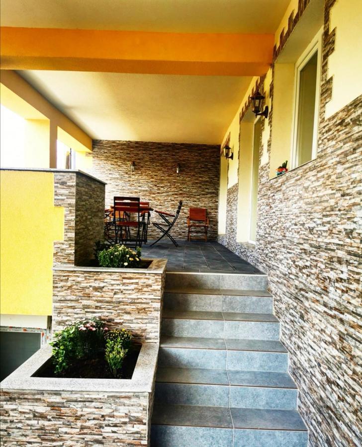 Doftana Apartaments Teşila Exterior foto